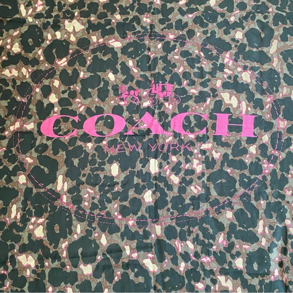 Coach New York Large Animal Print Wool Scarf Wrap Purple Fringe Size 52” X 52” - Picture 8 of 15